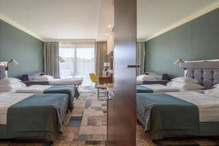 Отель Hotel Aquarius SPA Колобжег Двухместный номер с 1 кроватью или 2 отдельными кроватями-2